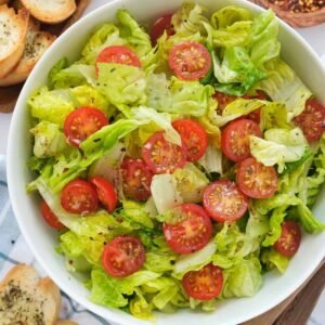 Simple Green Leaf Salad